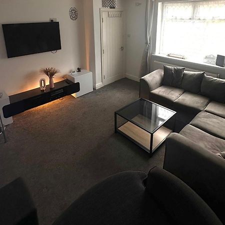 The Hideaway Home Bd5 - 2 Bed Lovely Modern House Bradford  Exterior photo