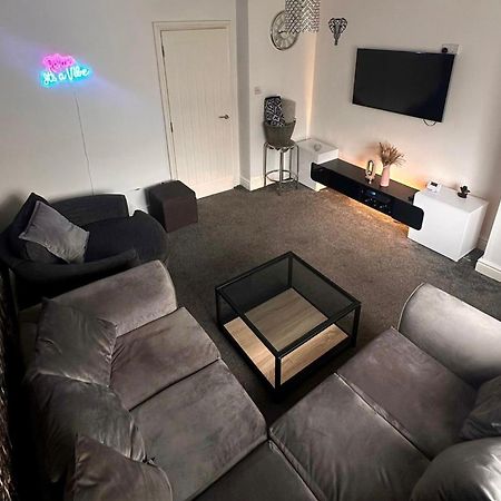 The Hideaway Home Bd5 - 2 Bed Lovely Modern House Bradford  Exterior photo