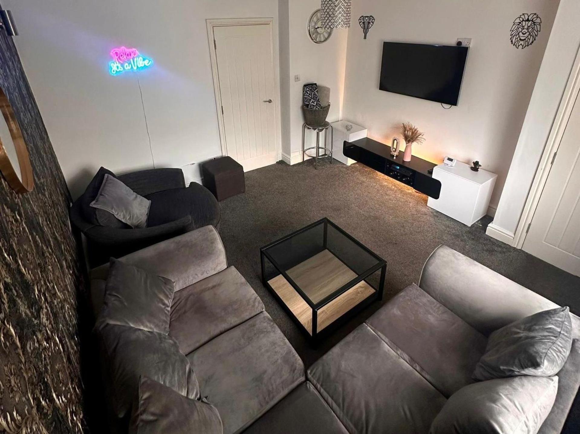 The Hideaway Home Bd5 - 2 Bed Lovely Modern House Bradford  Exterior photo